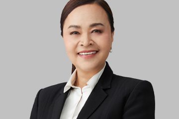 4.คุณปิยหทัย